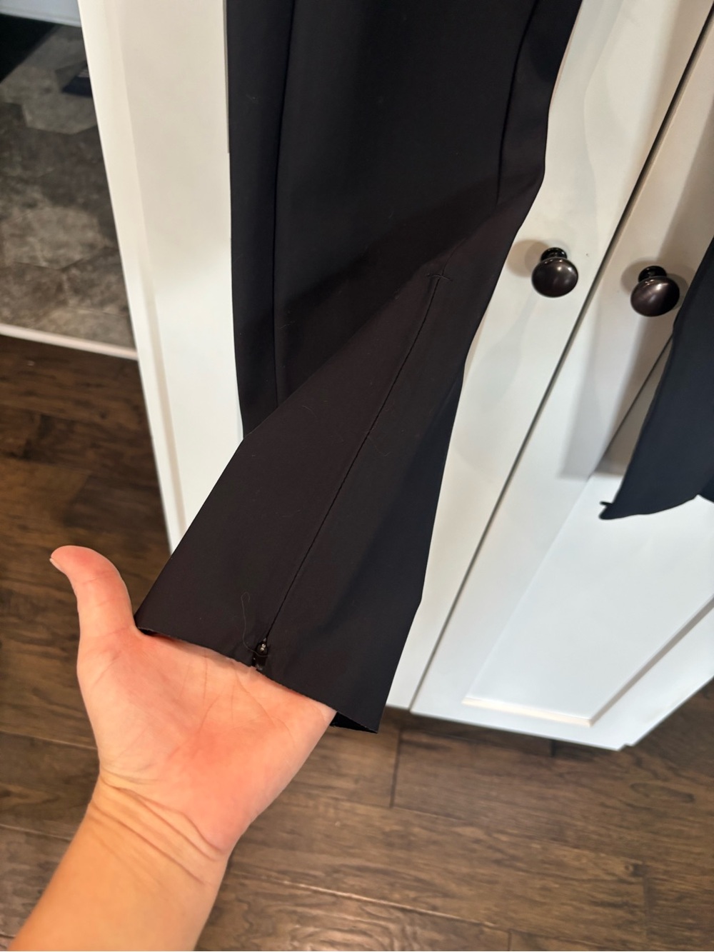 Athleta Black Women’s Stellar Trouser Clean Waistband Straight Leg Pants Size 4 - Picture 2 of 7